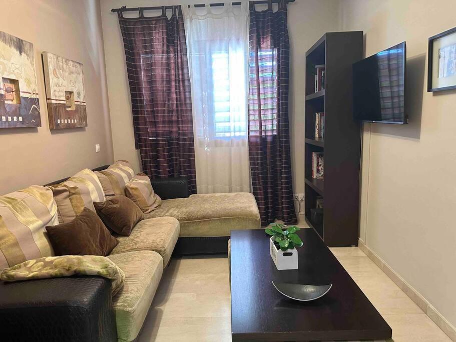 Modern 5-Bedroom Villa With Pool Montequinto Экстерьер фото