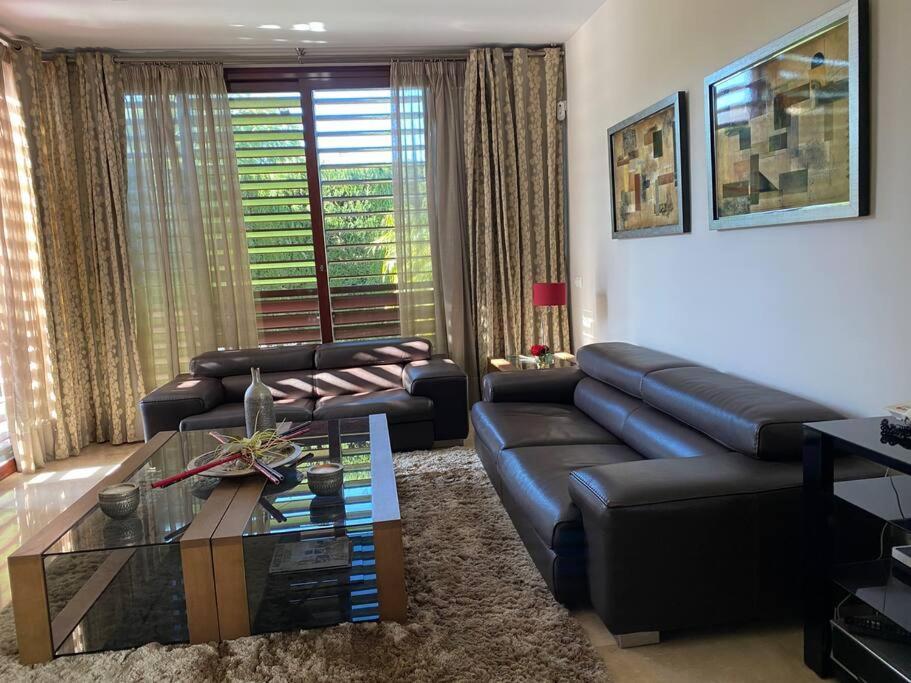 Modern 5-Bedroom Villa With Pool Montequinto Экстерьер фото